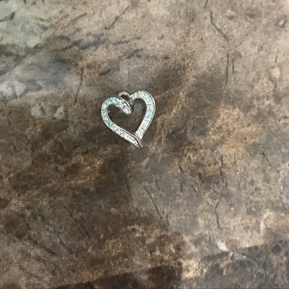 Crystal Heart Pendant 🤍